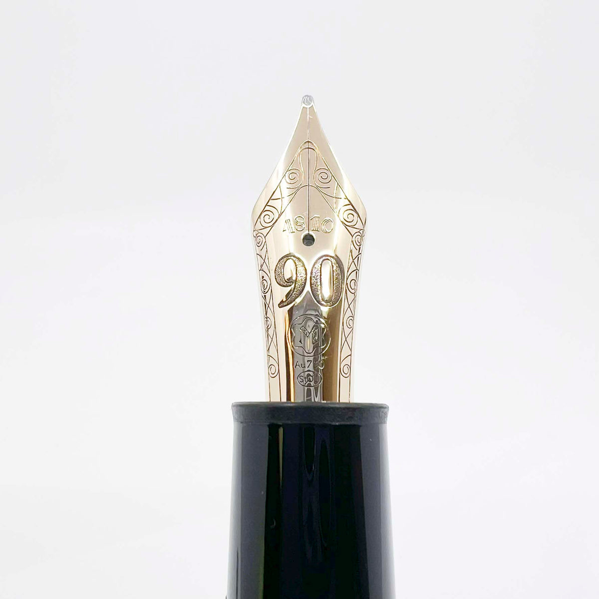 Montblanc Meisterstuck #149 90th Anniversary of Meisterstuck Fountain Pen- Broad 18kt Gold Nib (Copy)
