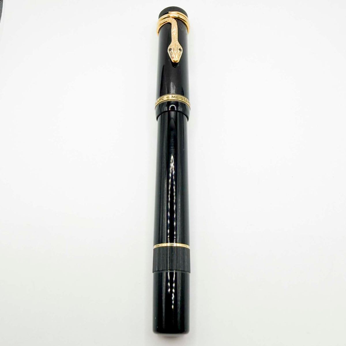 Montblanc Agatha Christie Vermeil Writer Series Limited Edition Fountain Pen - Fine 18kt Gold Nib
