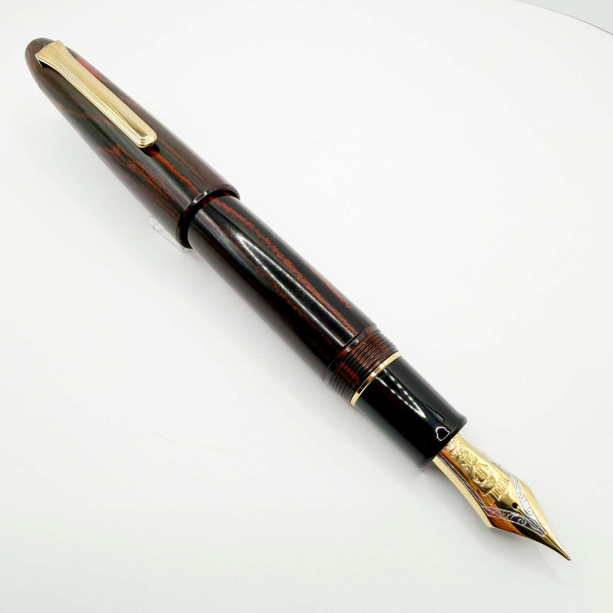 Sailor King of Pen Woodgrain Ebonite Fountain Pen - Medium 21kt Gold Nib