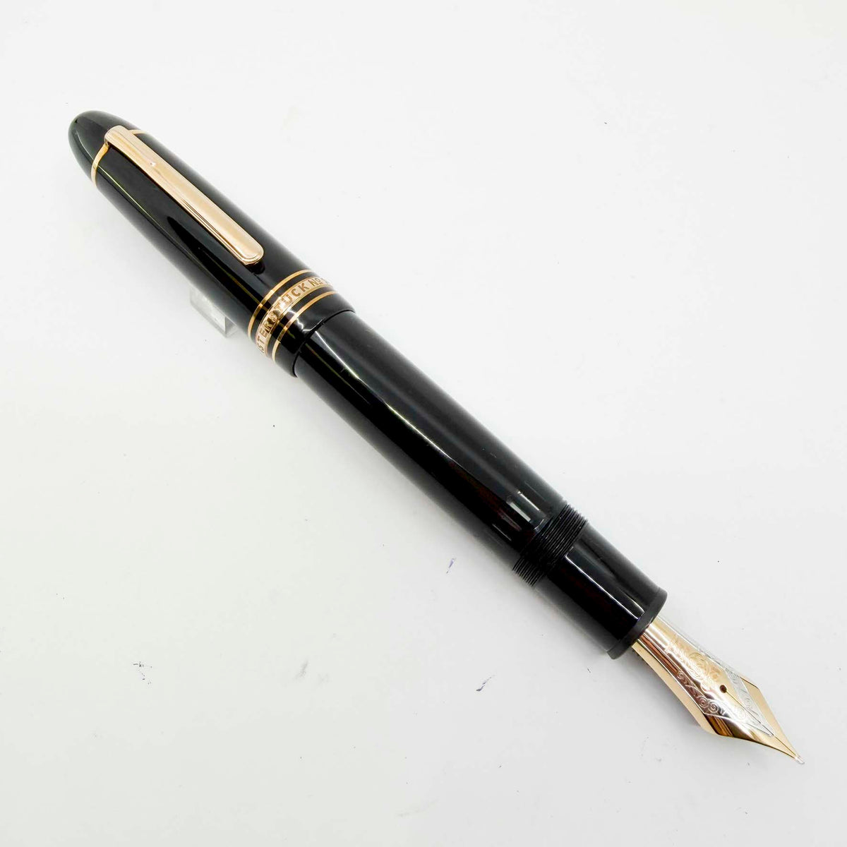 Montblanc Meisterstuck #149 (Largest) Red Gold-Coated Fountain Pen - Fine 18kt Gold Nib