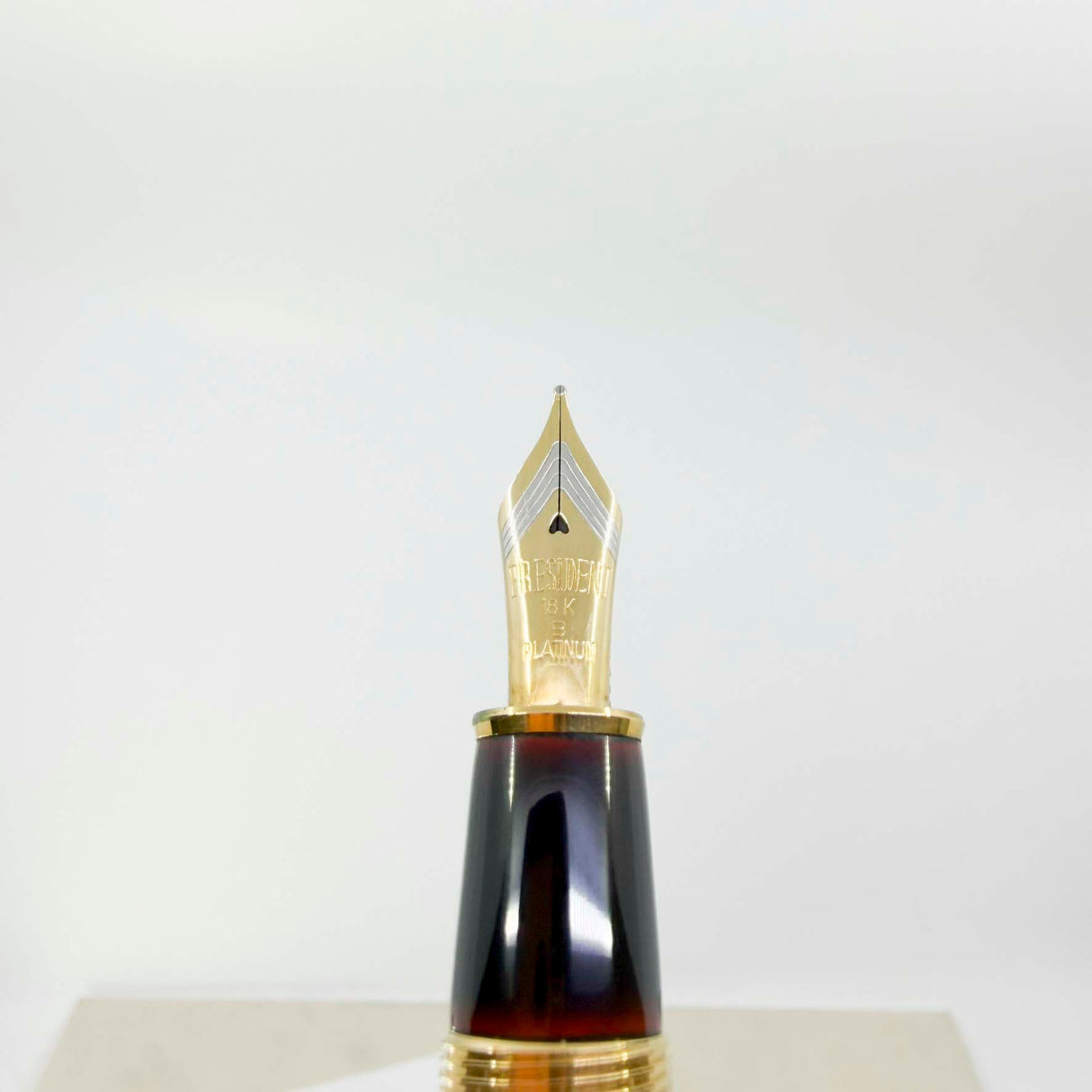 Platinum Izumo Urushi Aka-tame(Red) Hand Painted Lacquer Oversized Fountain Pen - Broad 18kt Gold Nib
