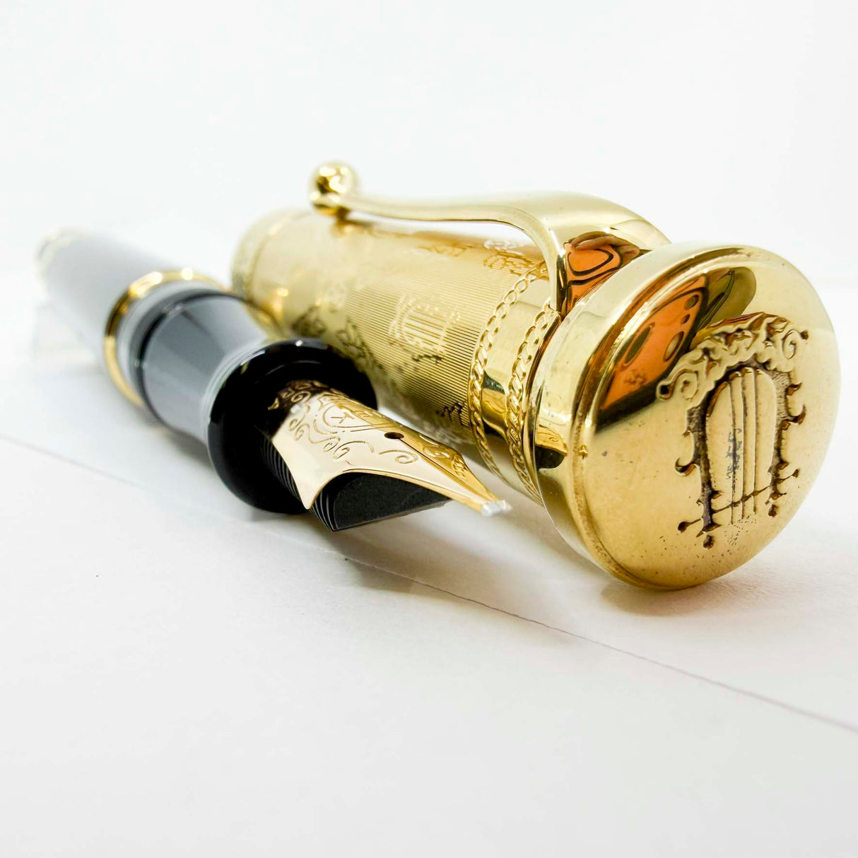 Aurora Guisseppe Verdi "Opera Doue" Limited Edition Fountain Pen - Medium Italic 18kt Gold Nib