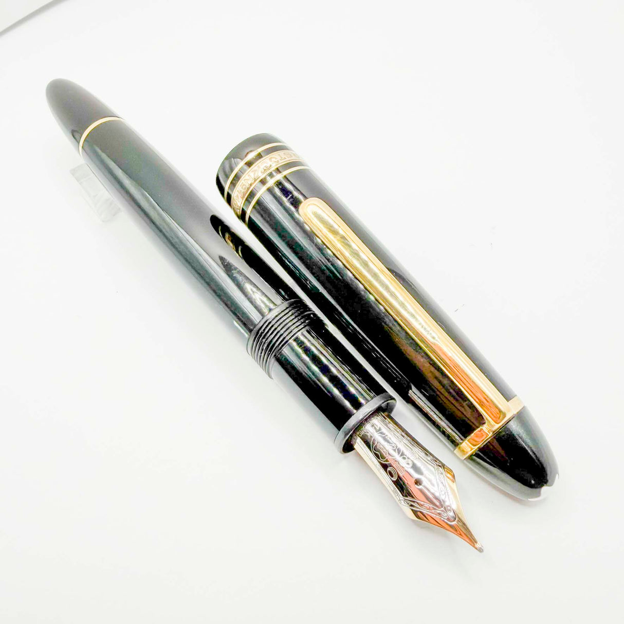 Montblanc Meisterstuck Black Resin #146 LeGrand Fountain Pen - Fine 14kt Gold Nib