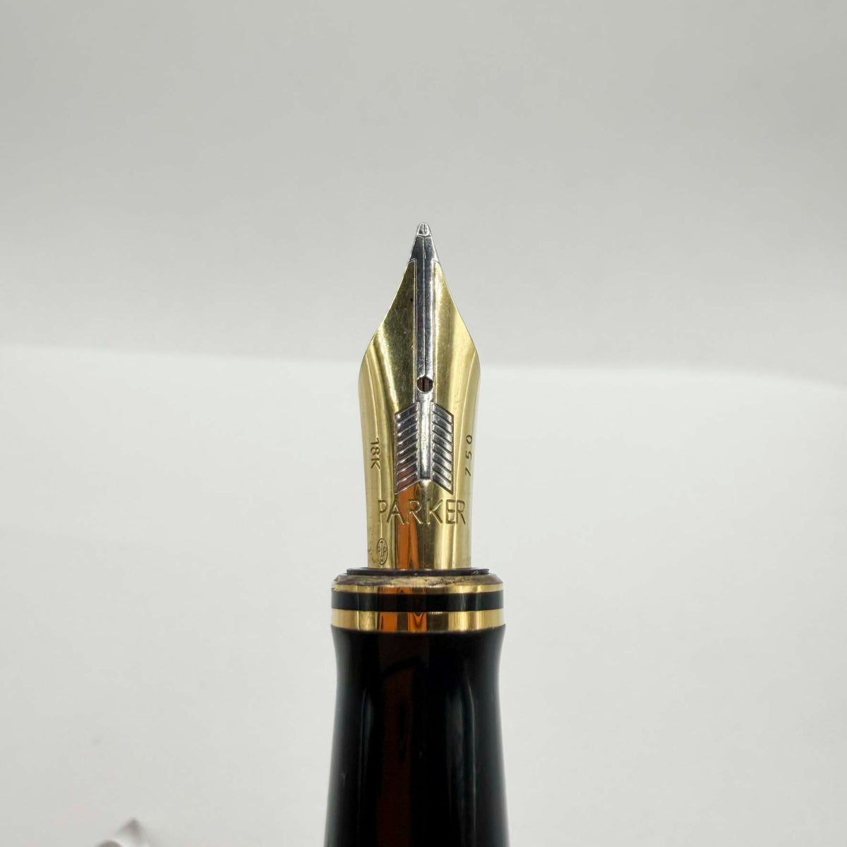 Parker Duofold Centennial (Largest) Marbled Blue Fountain Pen - Medium #83 18kt Gold Nib (Circa 1990)