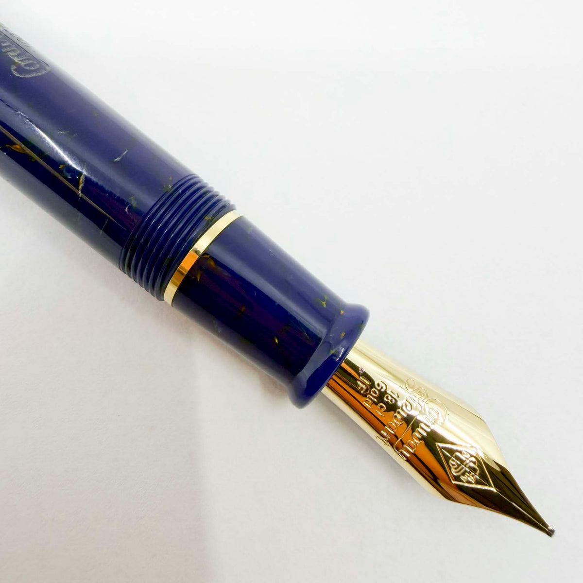 Conway Stewart 100 Dark Blue with Golden Amber Flecks Fountain Pen - Italic Fine 18kt Gold Nib