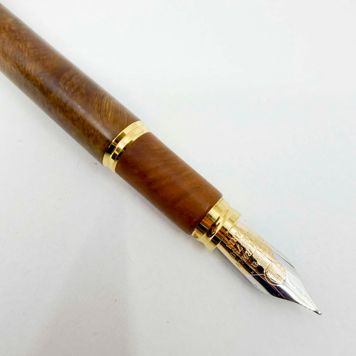 Waterman Man 100 Briarwood Fountain Pen - Fine 18kt Gold Nib