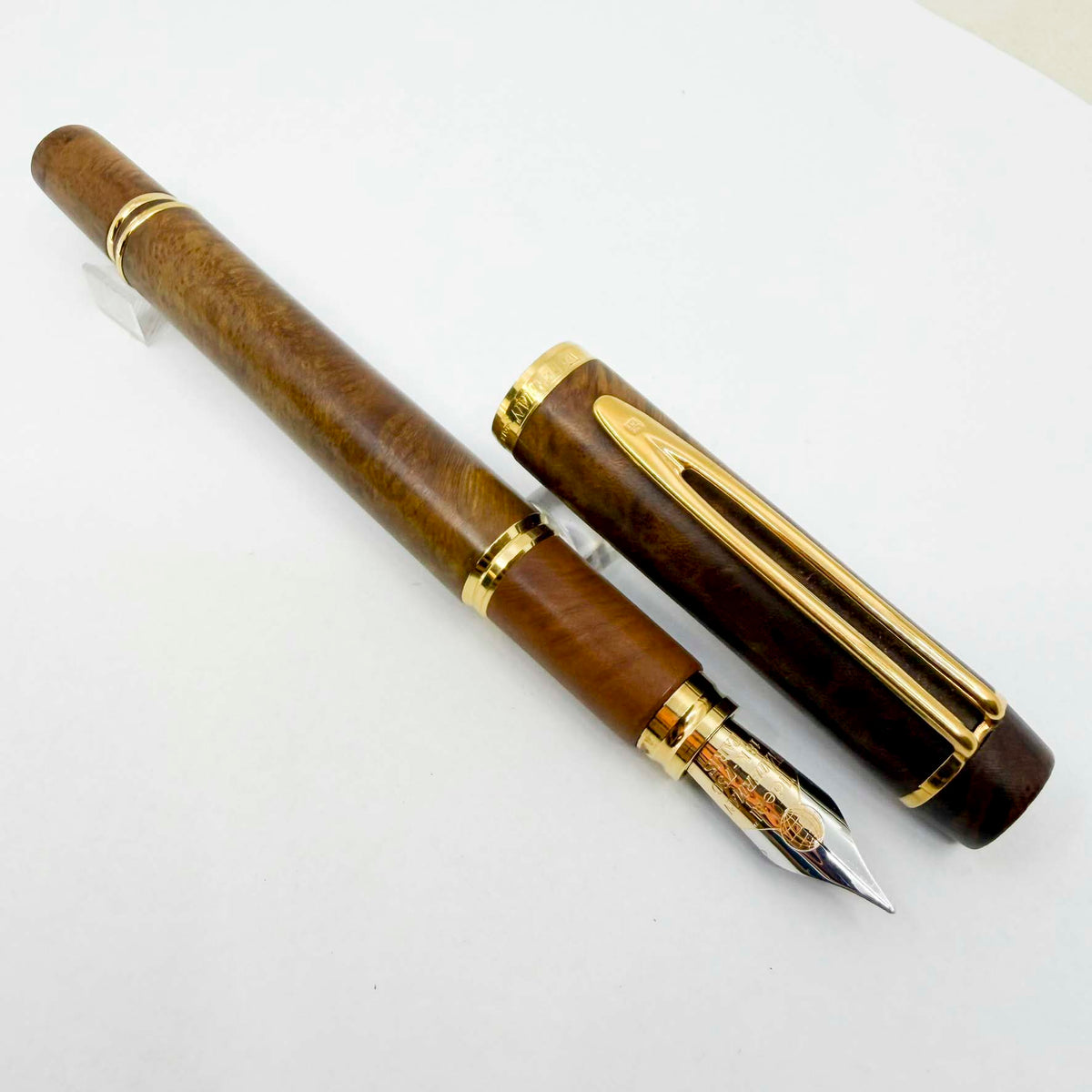 Waterman Man 100 Briarwood Fountain Pen - Fine 18kt Gold Nib