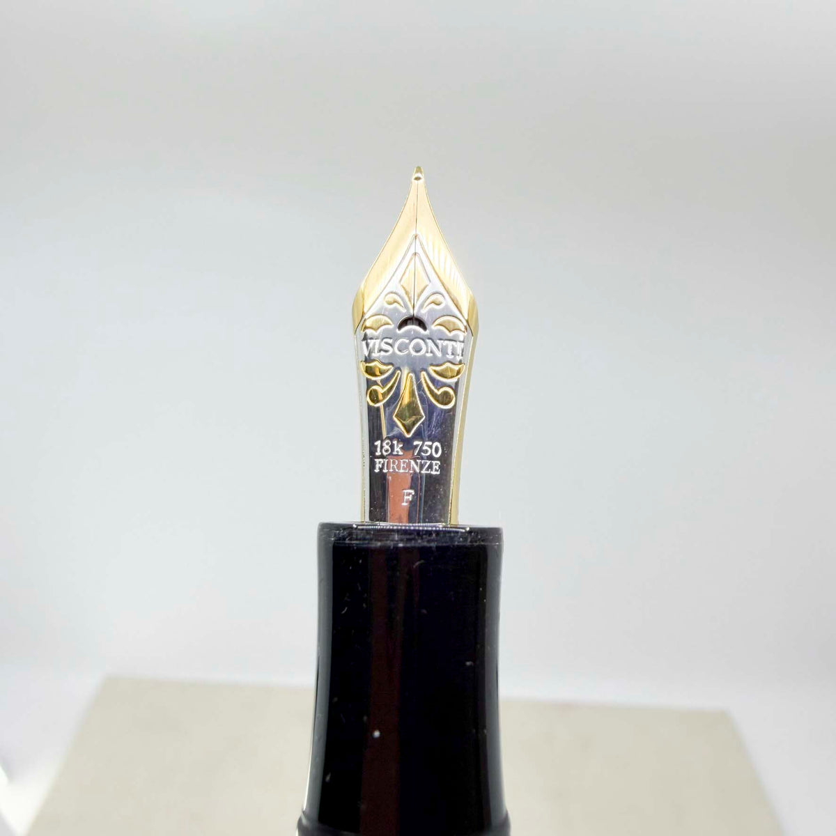 Visconti Limited Edition Ultimate Lira Oversized Fountain Pen #086/975 - Fine 18kt Gold Nib
