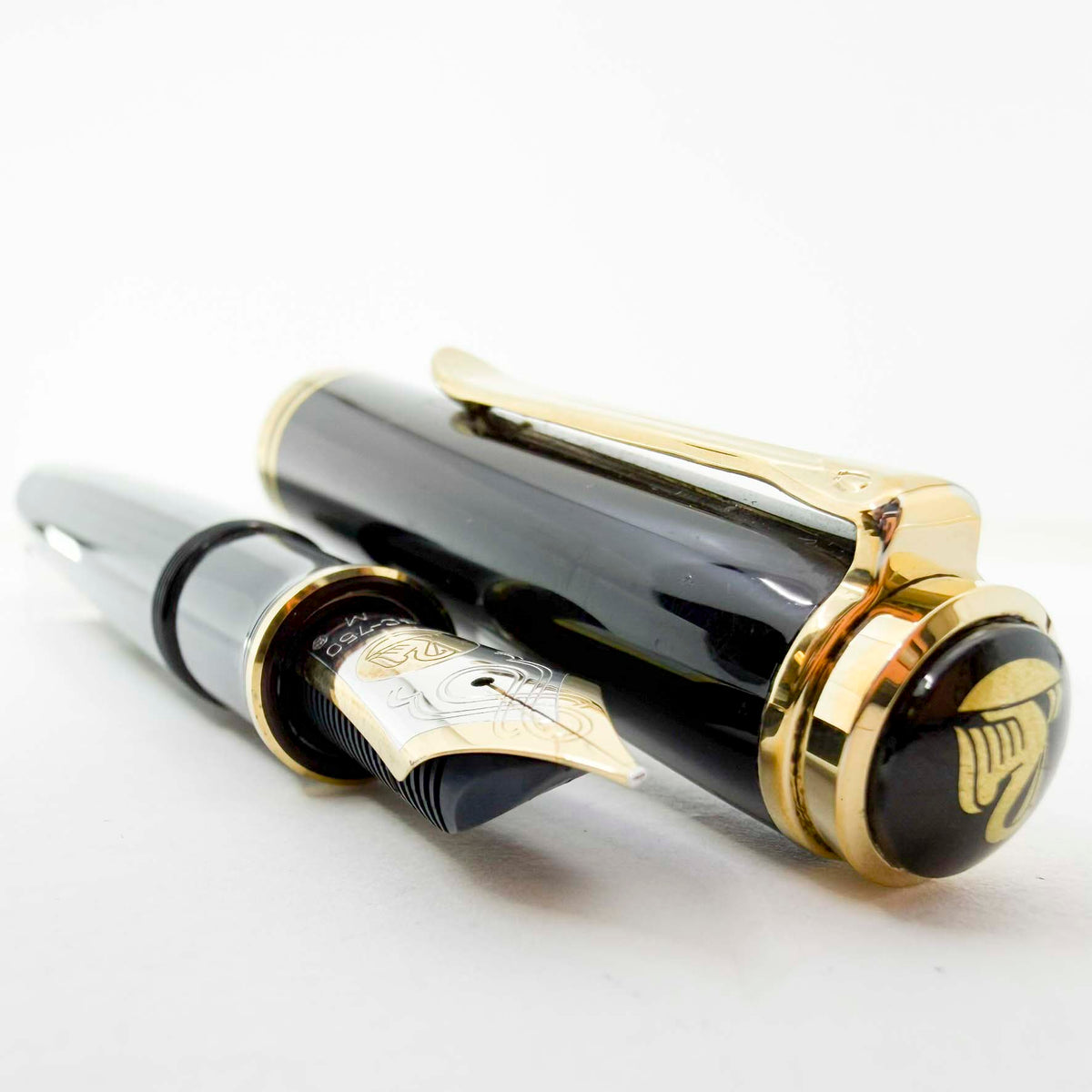 Pelikan Souveran Black/Green Striped M1000 Fountain Pen - Medium 18kt Gold Nib