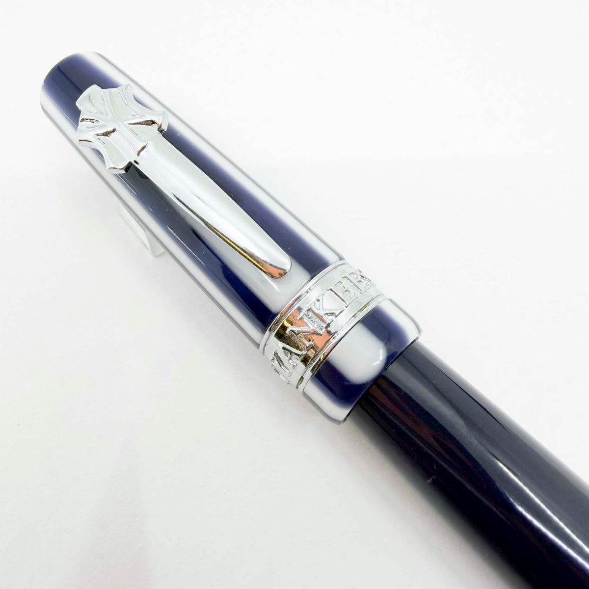THINK Major League Baseball New York Yankees Special Edition Fountain Pen - Medium Stainless Steel Nib
