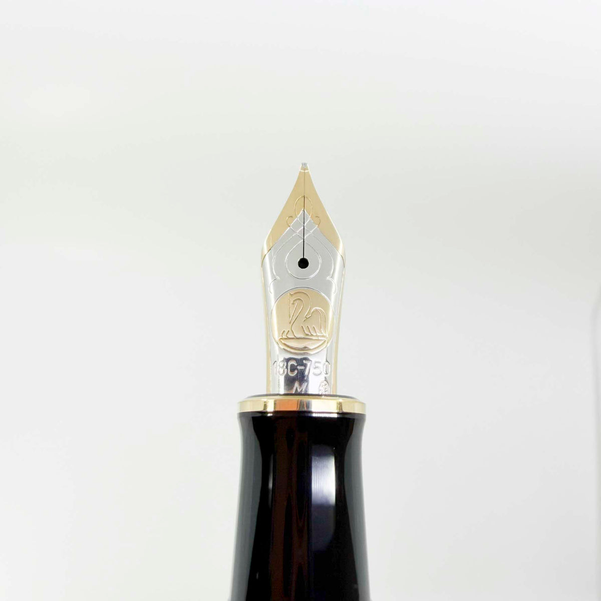 Pelikan Early M800 Black Cap/Blue Striated Barrel Fountain Pen - Medium 18kt Gold PF Nib