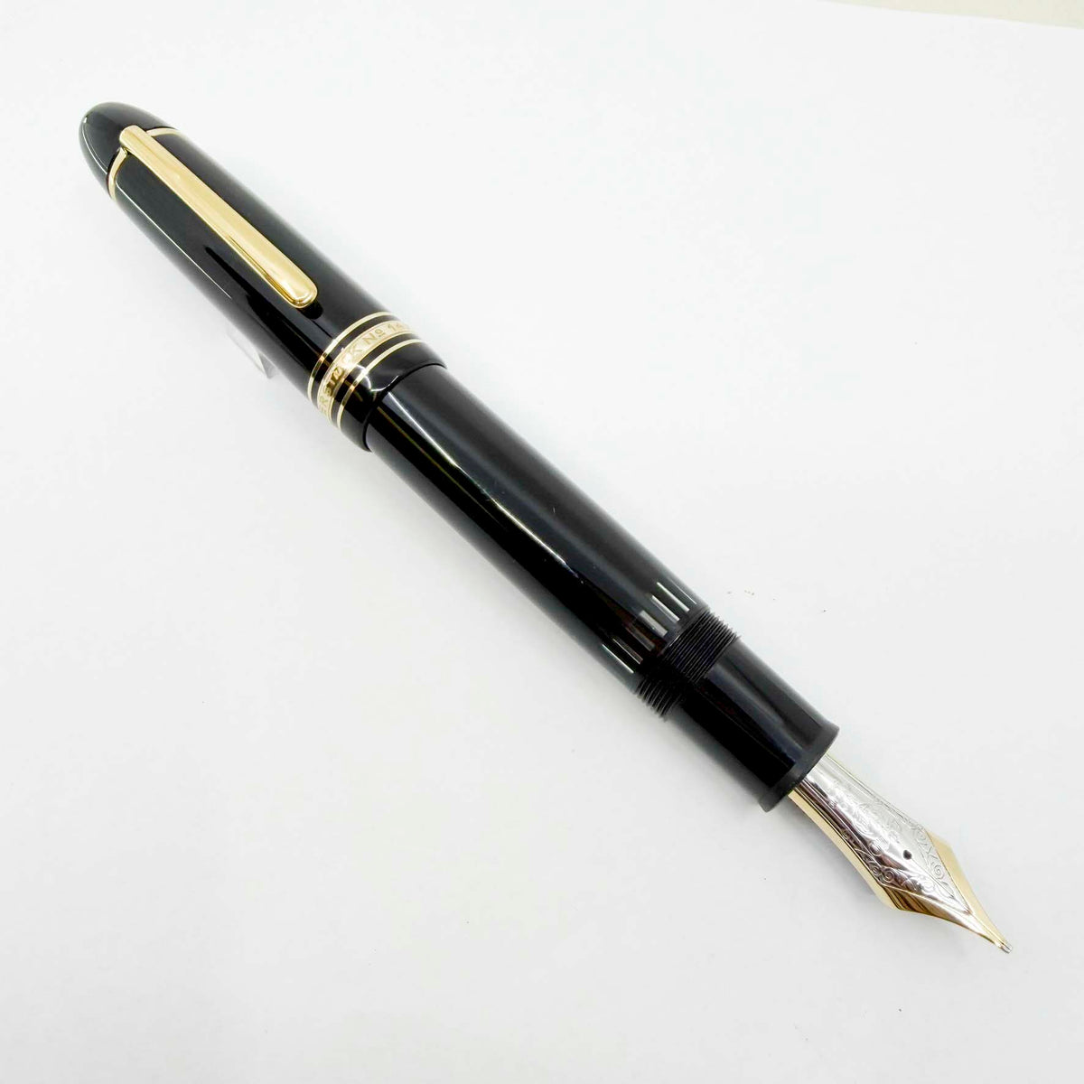 Montblanc Meisterstuck #149 (Largest) Fountain Pen - Broad 14kt Gold Nib