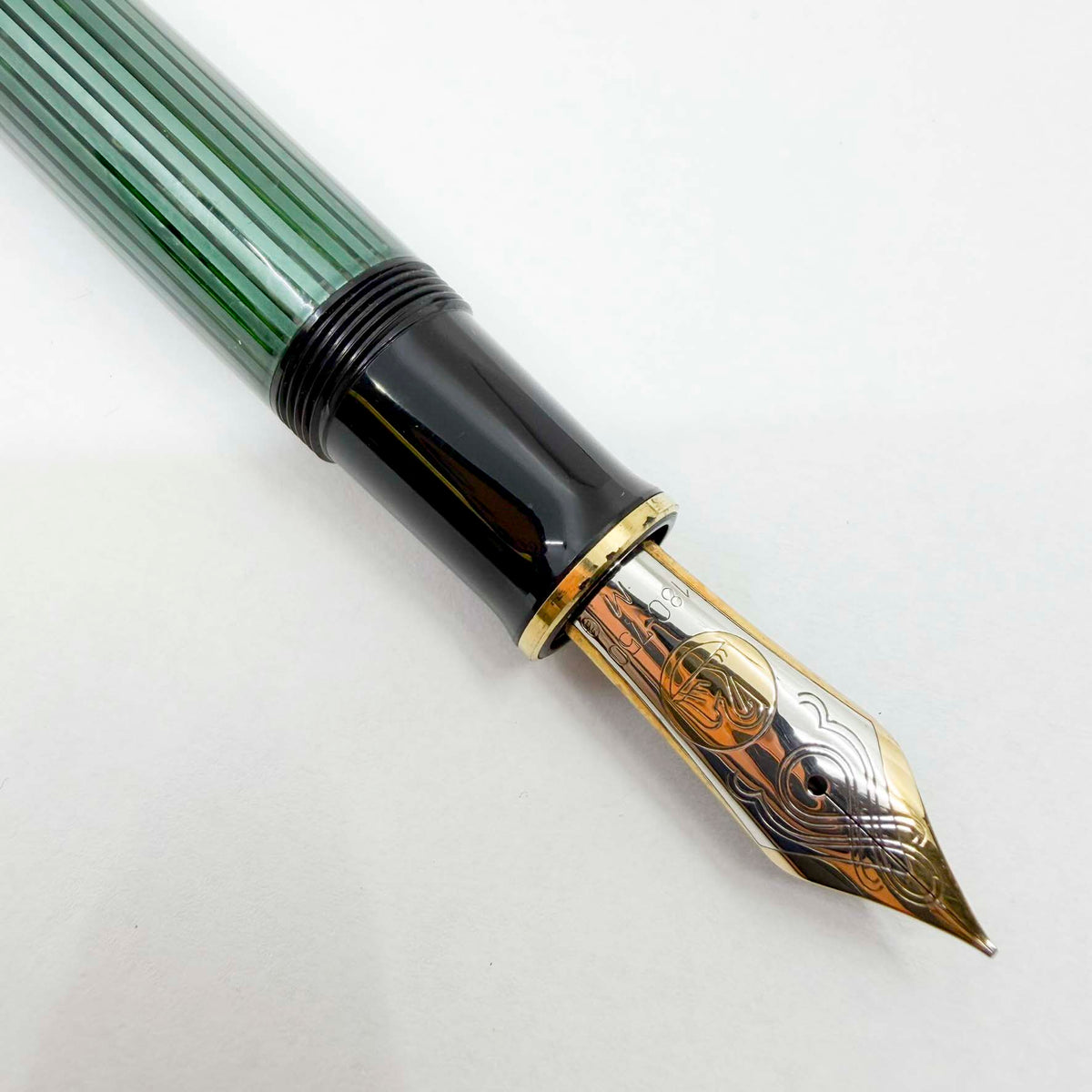 Pelikan Souveran SCARCE M1050 Vermeil Cap (Gold-Plated Sterling Silver)/Green Striped Barrel Fountain Pen - Medium 18kt Gold Nib