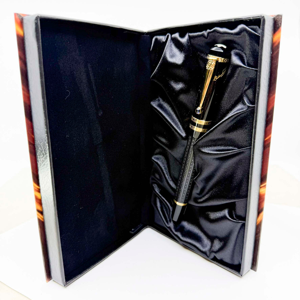 Montblanc Fyodor Dostoevsky Writer Series Limited Edition Fountain Pen - Medium 18kt Gold Nib