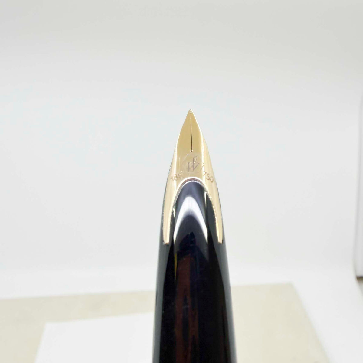 Waterman Carene Deluxe Green Barrel/Gold-Plated Cap Fountain Pen - Fine 18kt Gold Nib