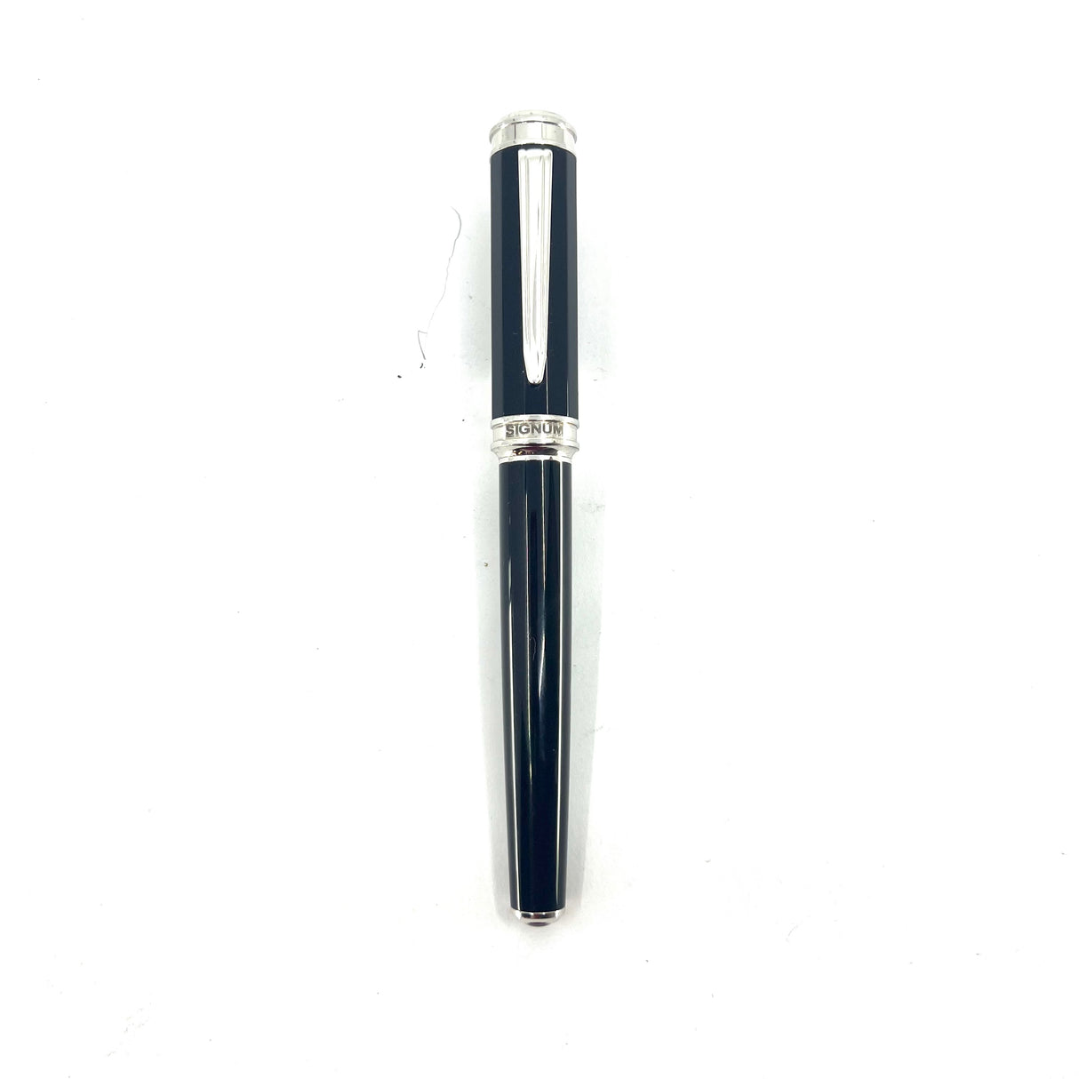 Signum (Italy) Black Facetted Fountain Pen  - Broad 18kt Gold Nib