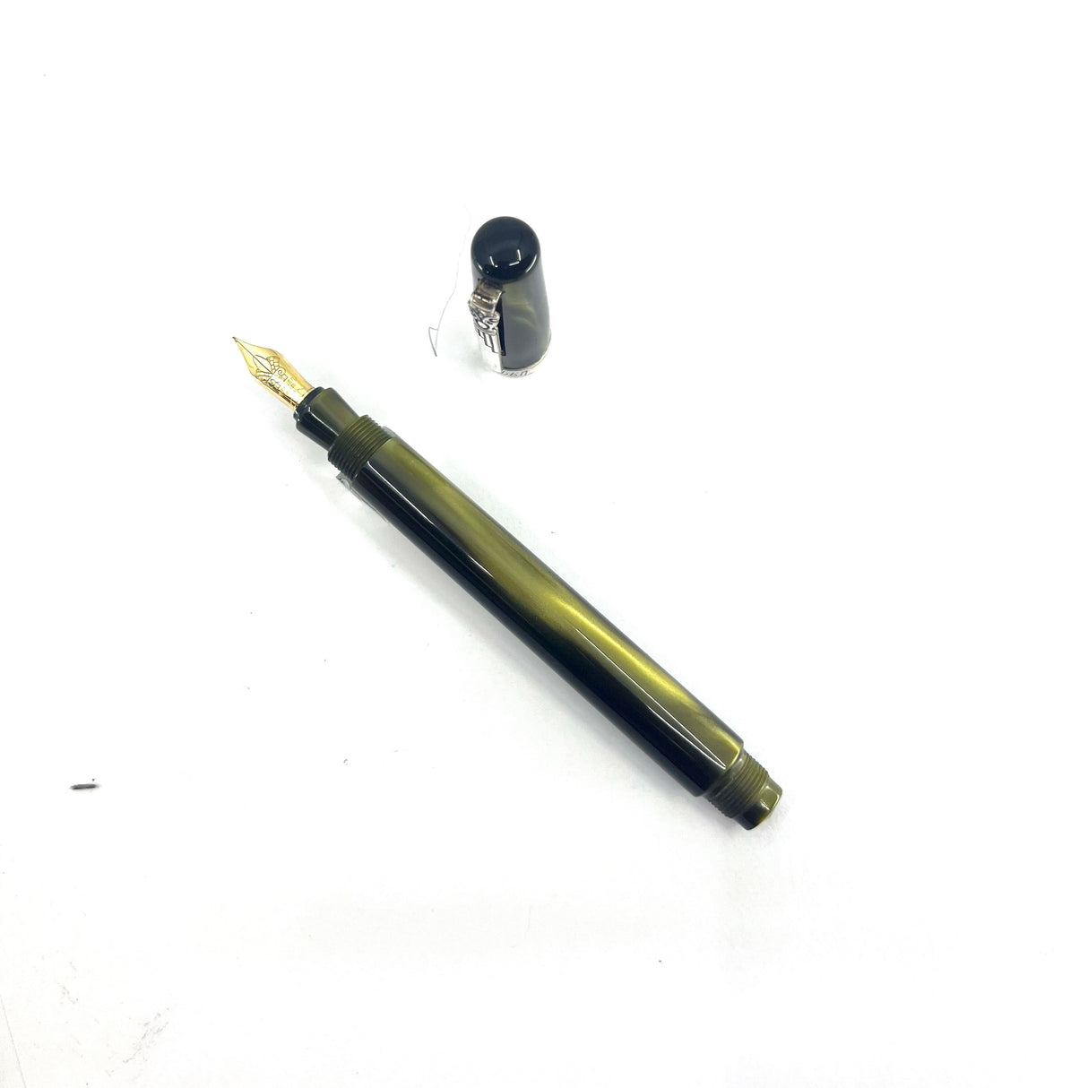 Marlen (Italy) Lustrous Olive Fountain Pen  - Medium 18kt Gold Nib