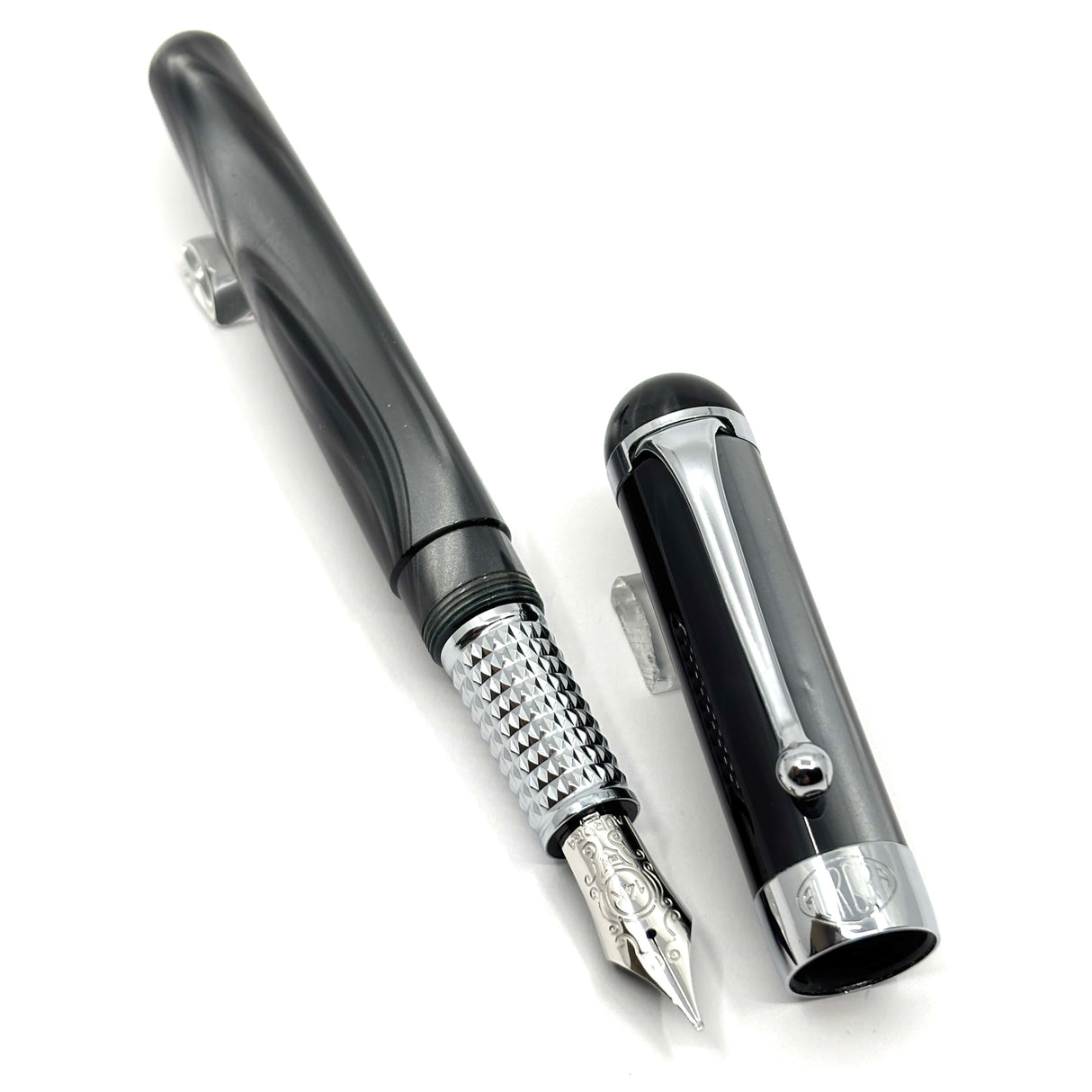 Aurora Alpha Tuscan Night Lustrous Charcoal Fountain Pen