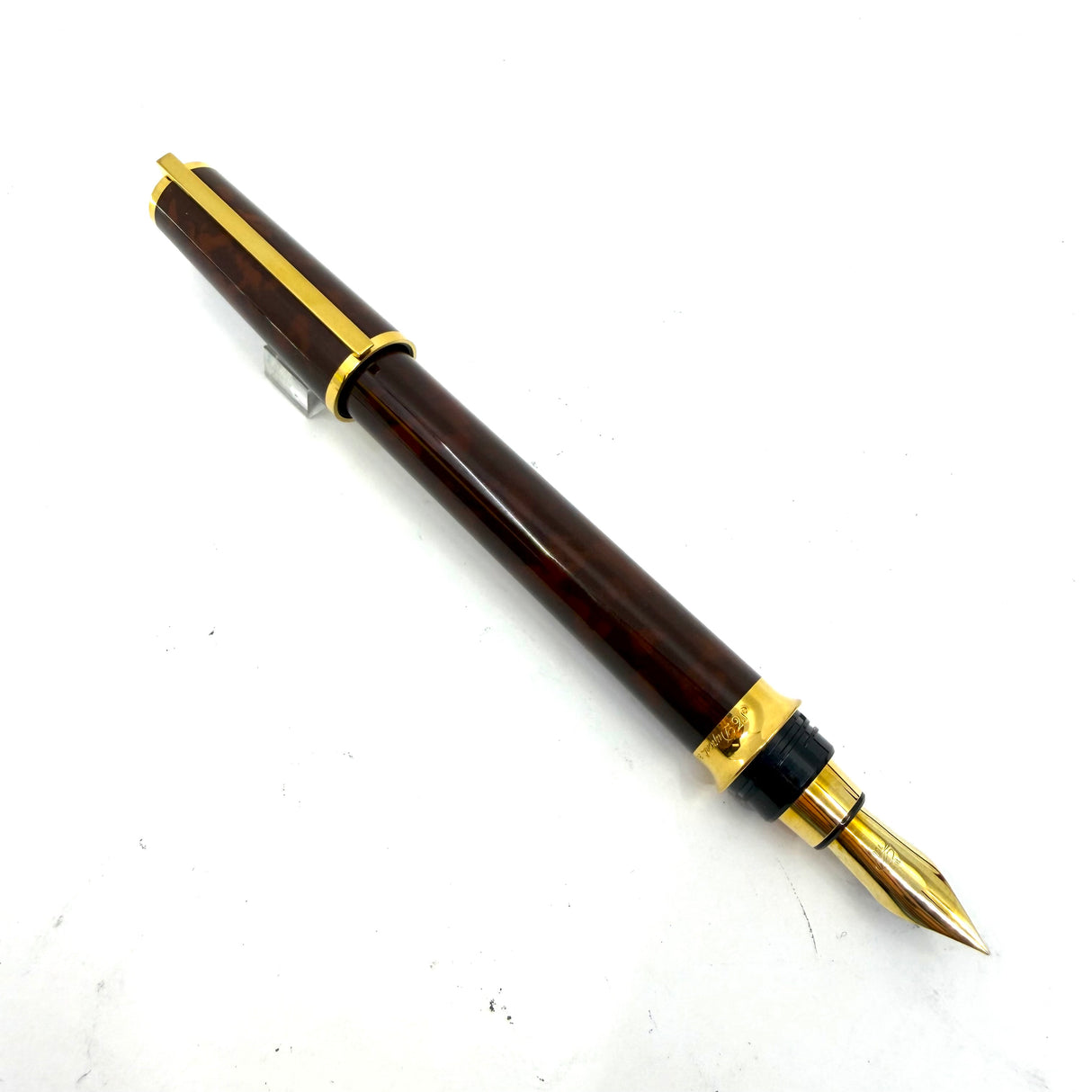 S. T. Dupont  Montparnasse Chairman  (Largest) Tortoiseshell Laque de Chine Fountain Pen - Fine 18kt Gold Nib - Rarely Found in MINT Condition!