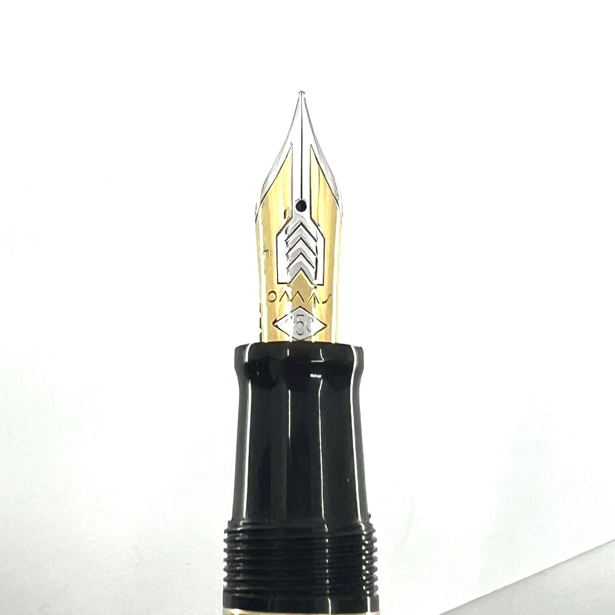 OMAS Sterling Silver Facetted Large Paragon Limited Edition Fountain Pen -  Fine 18kt Gold Nib