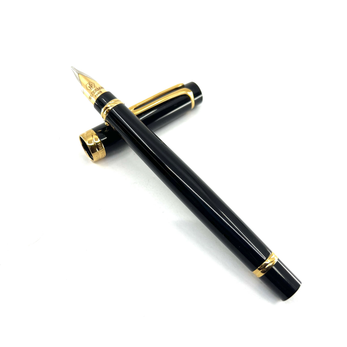 Waterman Liaison Black Resin Fountain Pen - Broad 18kt Gold Nib