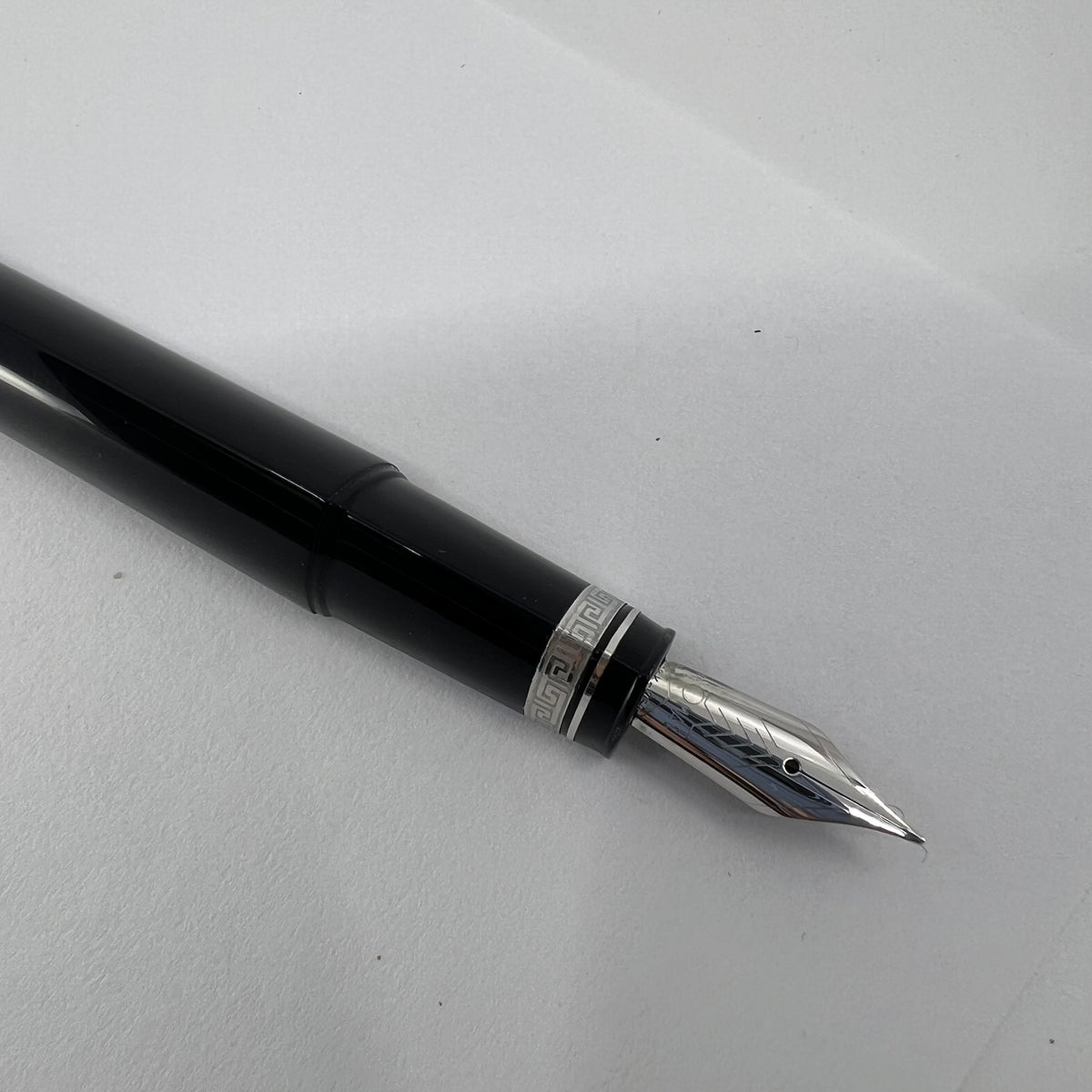 OMAS Blue/Black #360 Triangulated Fountain Pen - Medium 18kt Gold Nib