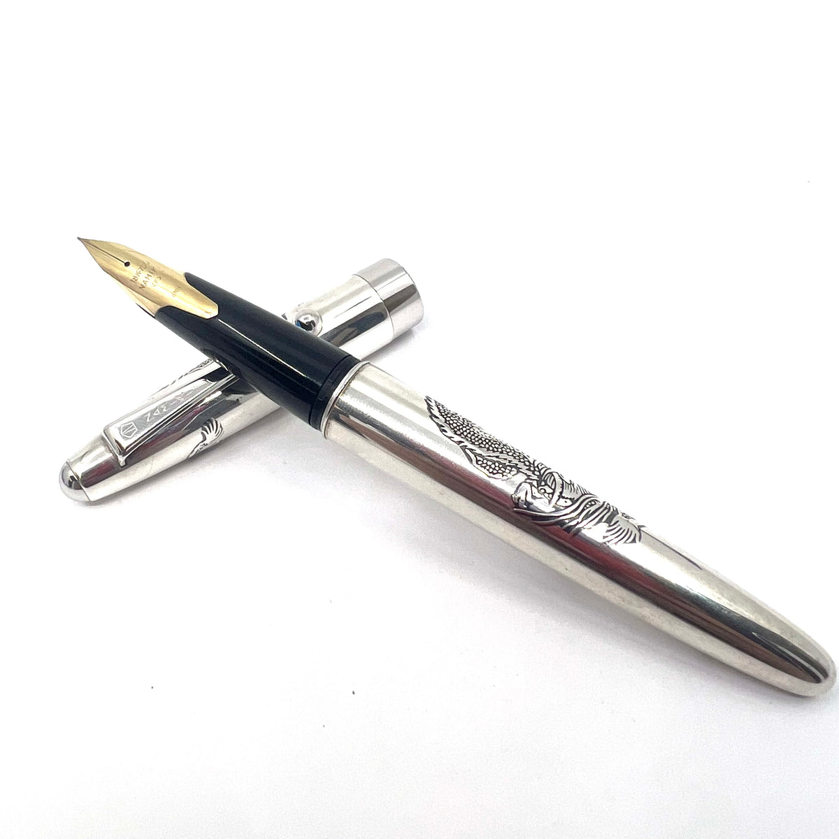 Pilot-Namiki Sterling Silver Dragon Fountain Pen  - Fine 18kt Gold Nib
