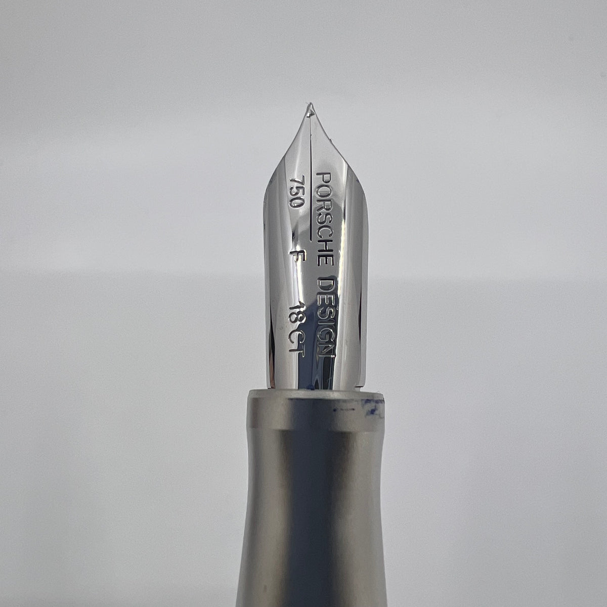 Porsche Design Tec Flex Fountain Pen - Two-Tone Basket Weave Barrel - Fine 18kt Gold Nib