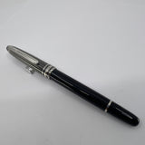 Montblanc Solitaire Doue Black & White #145  Fountain Pen - Medium 18kt Gold  Nib
