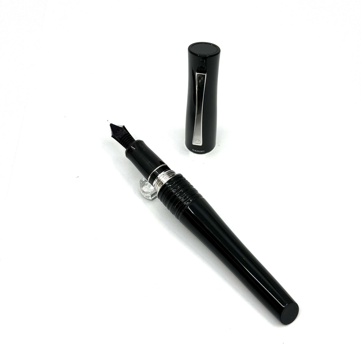 Pilot-Namiki Black Lacquered Bamboo Metal  Oversized Fountain Pen - Fine 14kt Gold Nib