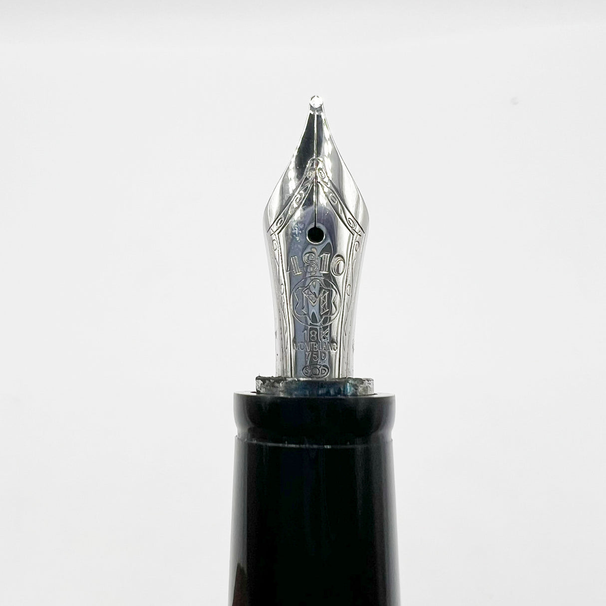Montblanc Boheme "Jewel" Retractable Nib Blue "Lizardskin" Fountain Pen - Medium 18kt Gold Nib