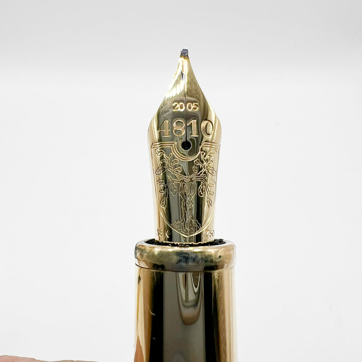 Montblanc Pope Julius Patron Of The Arts Limited Edition Fountain Pen  - Medium 18kt Gold Nib