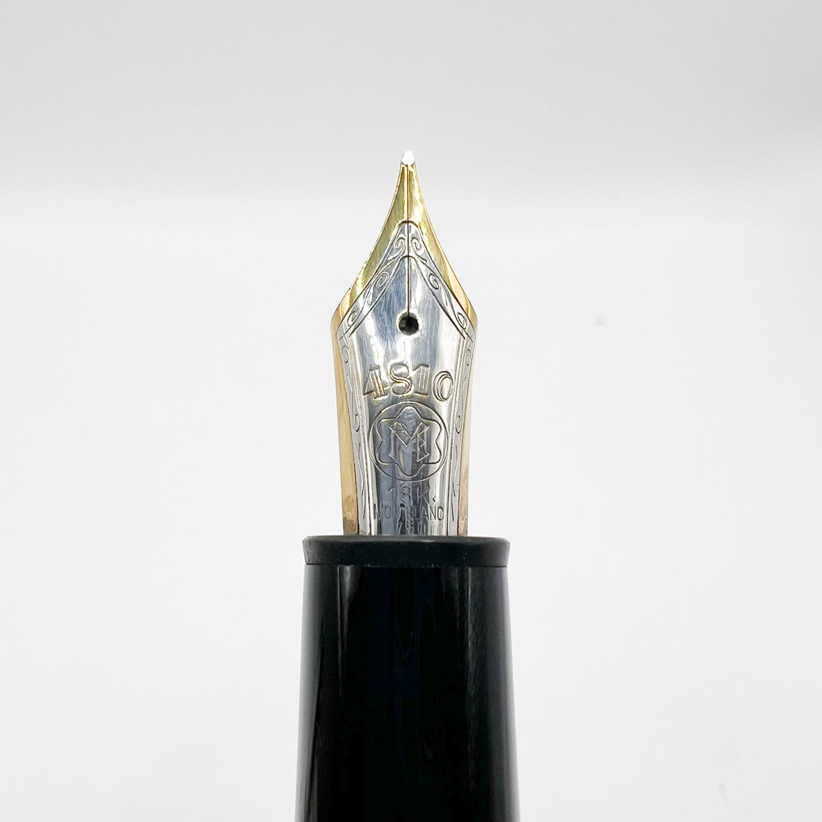 Montblanc Meisterstück Solitaire LeGrand Barleycorn Sterling Silver  #146S Fountain Pen - Flexible Fine 18kt Gold Nib