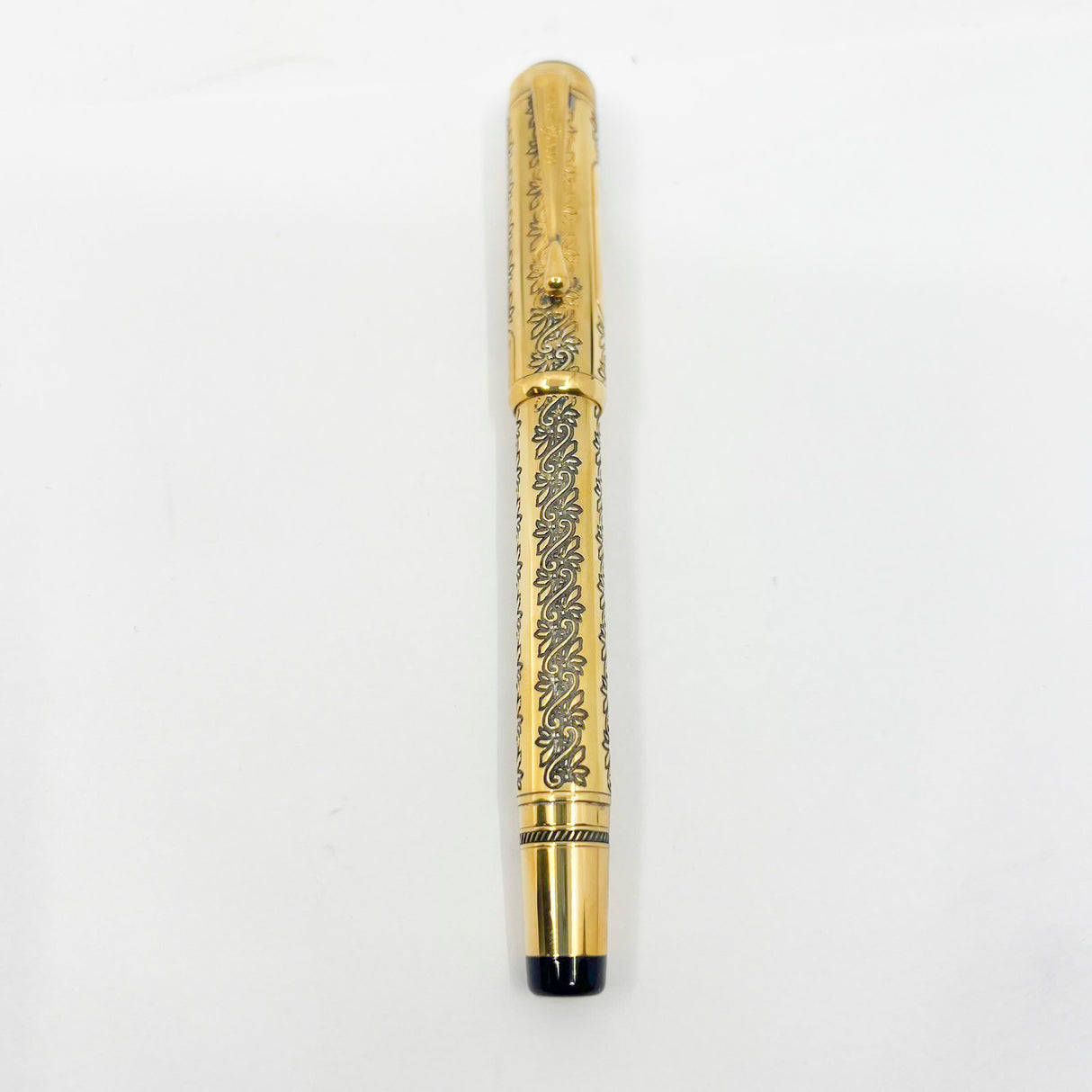 Montblanc Louis XIV Patron of the Arts Limited Edition Fountain Pen - Medium 18kt Gold Nib