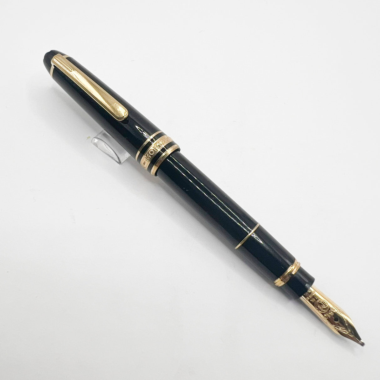 Montblanc Meisterstuck Mozart Black Resin Fountain Pen - Broad 14kt Gold  Nib