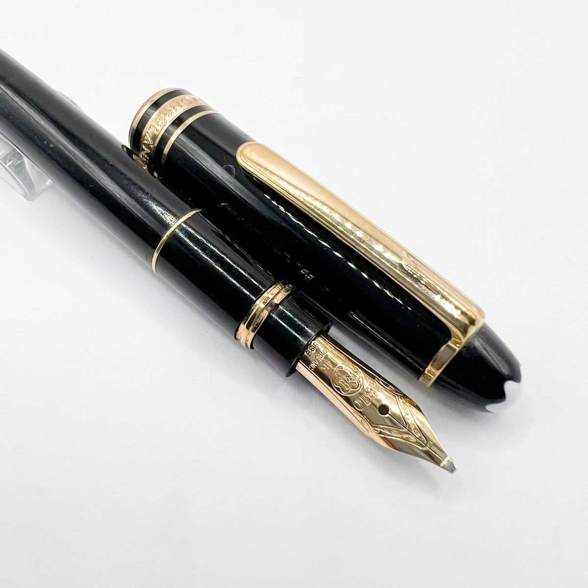 Montblanc Meisterstuck Mozart Black Resin Fountain Pen - Broad 14kt Gold  Nib