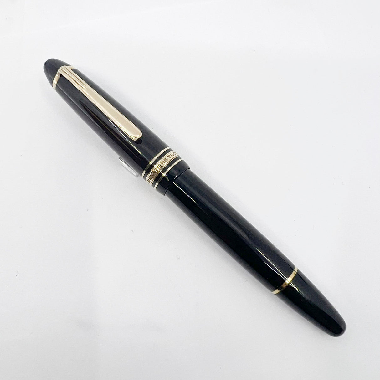Montblanc Black Resin Meisterstuck #146 LeGrand Fountain Pen -  Fine 14kt Gold Nib