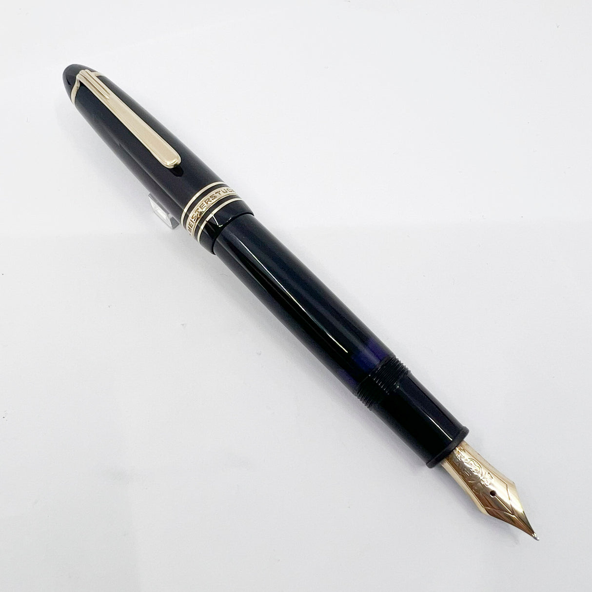 Montblanc Black Resin Meisterstuck #146 LeGrand Fountain Pen -  Fine 14kt Gold Nib