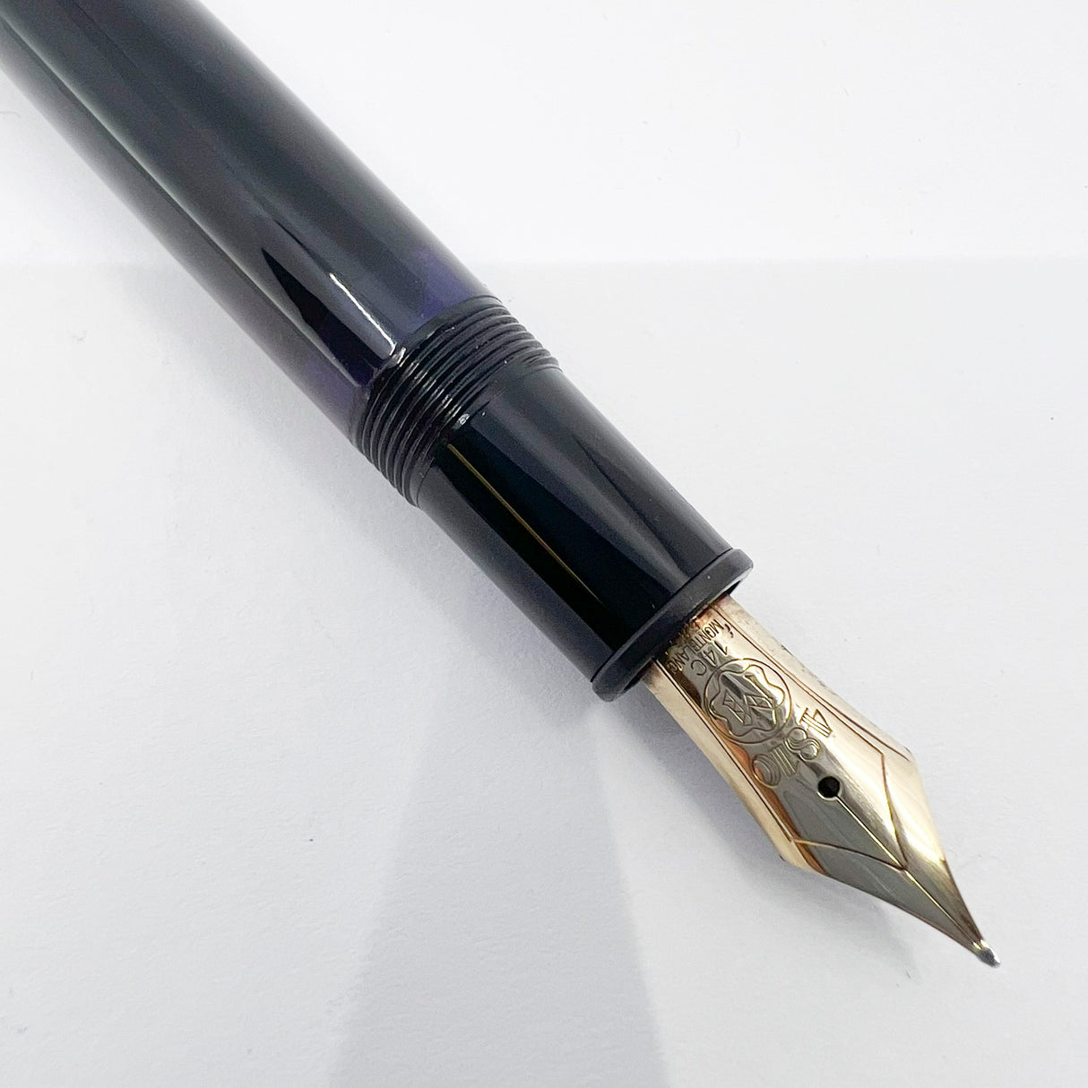Montblanc Black Resin Meisterstuck #146 LeGrand Fountain Pen -  Fine 14kt Gold Nib