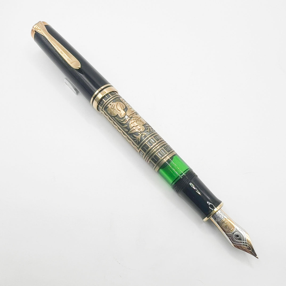 Pelikan M900 Toledo Gold Vermeil Fountain Pen - Fine 18C Gold Nib - 1990's
