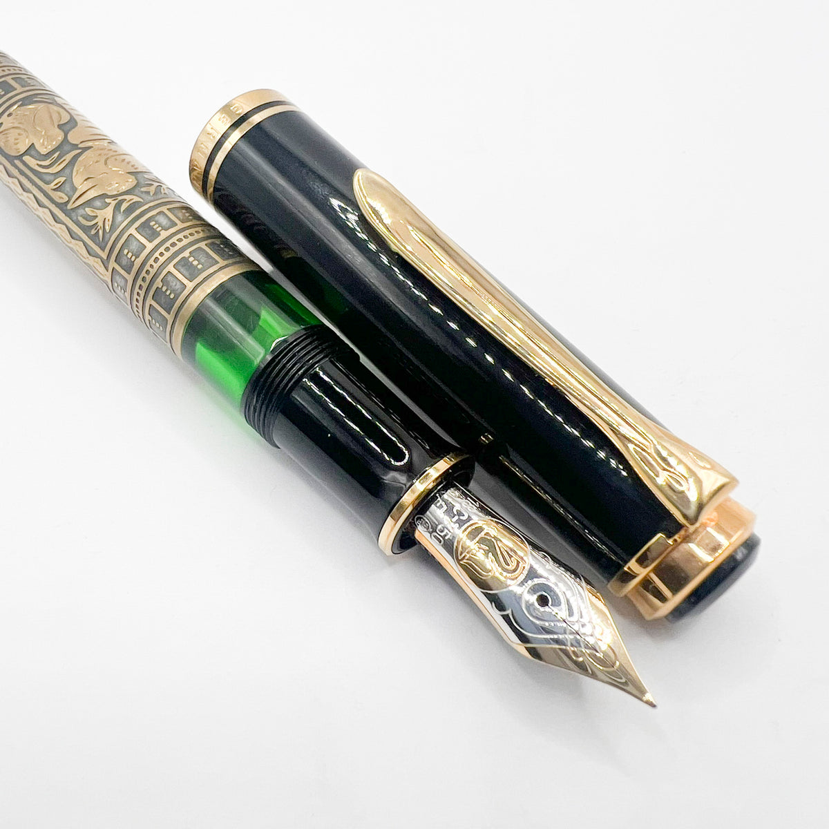 Pelikan M900 Toledo Gold Vermeil Fountain Pen - Fine 18C Gold Nib - 1990's