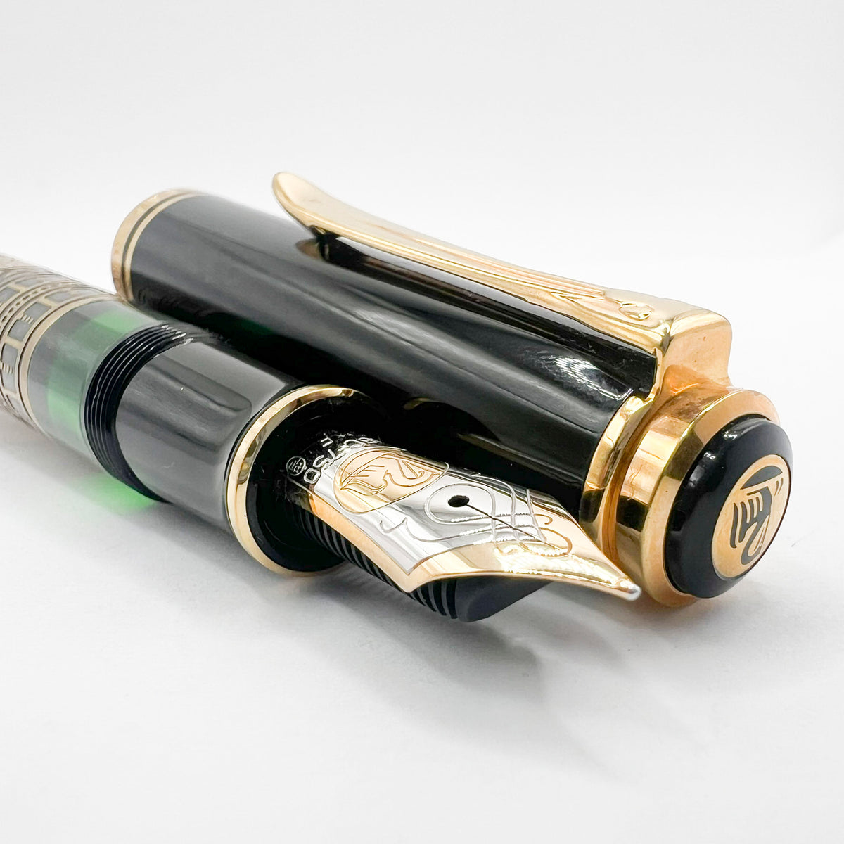 Pelikan M900 Toledo Gold Vermeil Fountain Pen - Fine 18C Gold Nib - 1990's