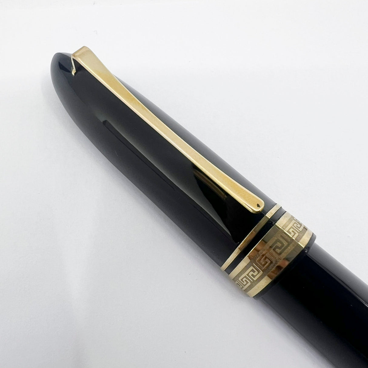OMAS ORIGINAL #360 - LARGEST SIZE - Dark Blue/Black #360 Oversized Triangulated Fountain Pen - Fine 18kt Gold  Nib