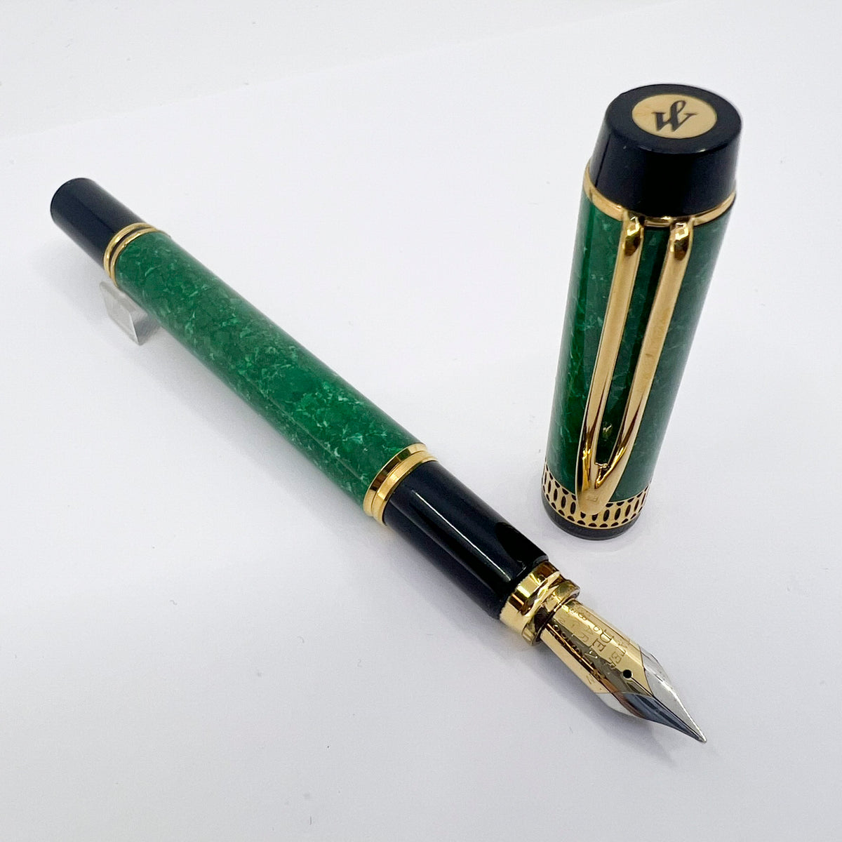 Waterman Patrician Green Marble Lacquer Fountain Pen- Medium 18kt Gold  Nib