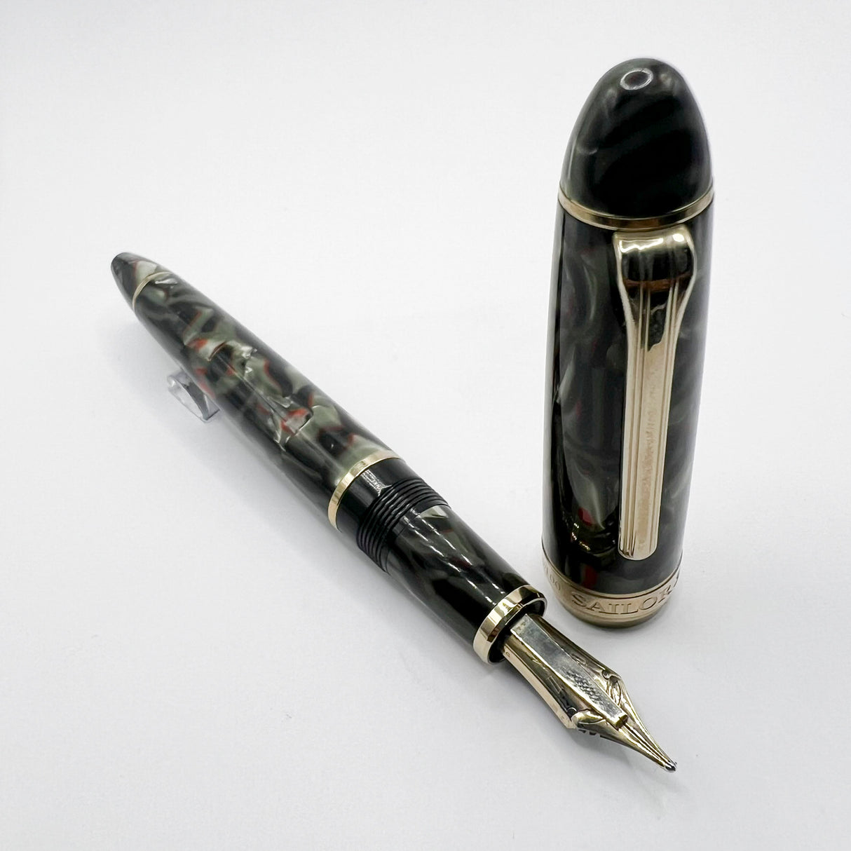 Classic Pens LB1 - The "Nagahara" by Sailor   #96/100 - A Naginata Cross Emperor Broad 21kt Gold Nib (2003)!