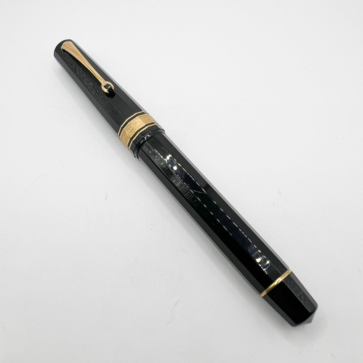 OMAS Arte Italiana Large Black Paragon Limited Edition Fountain Pen #101/300 (1990s) - Broad 18kt Gold Nib