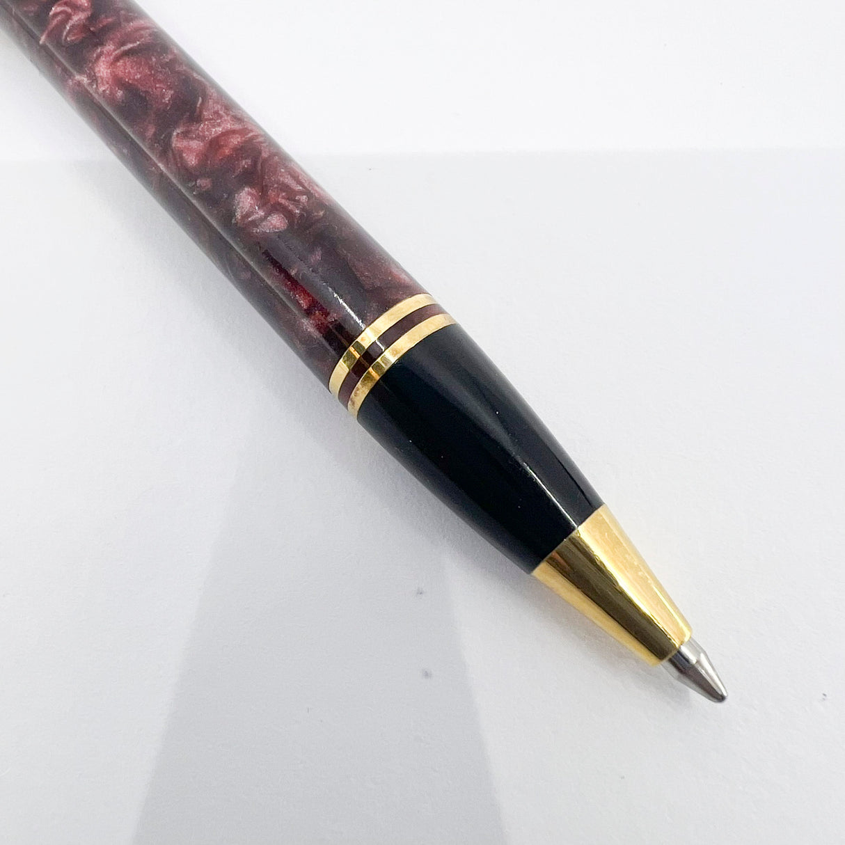 Parker  Duofold First Generation Marbled Maroon Cap Actuated Ballpoint Pen - Circa 1989 - SCARCE!