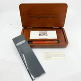 Parker Duofold Centennial (Largest Size) Douglas MacArthur/World War II Commemorative Limited Edition Fountain Pen - Medium 18kt Gold Nib