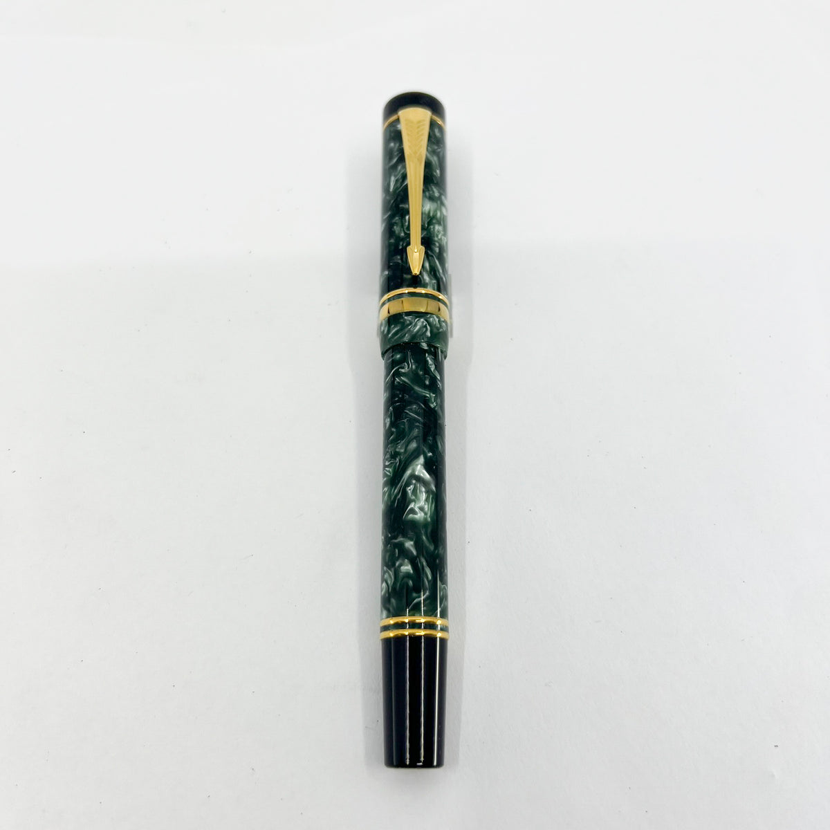 Parker International Green Marble Duofold Fountain Pen (Circa 1989) - Medium 18kt Gold Nib