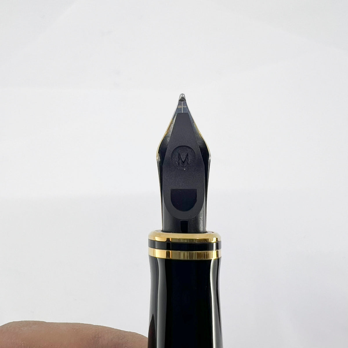 Parker International Green Marble Duofold Fountain Pen (Circa 1989) - Medium 18kt Gold Nib